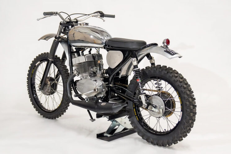 Jawa 350 scrambler by Thornton Hundred