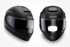 Cardo Beyond motorcycle helmet with integrated Bluetooth communications