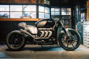 Custom Triumph Rocket 3 by CW Zon
