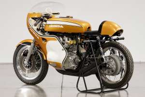 Honda cr750 racing motorcycle 1