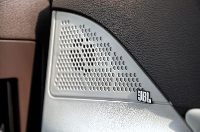 Tata Harrier petrol JBL speaker Tata Harrier petrol JBL speaker