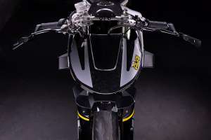 Futuristic Royal Enfield Guerrilla 450 concept build by Autologue Design