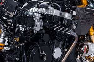 Modern Honda CB750 café racer by Carriero Corse